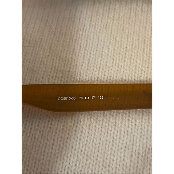 Oakley Bronze Frogskins Sunglasses Unisex - Picture 8 of 8